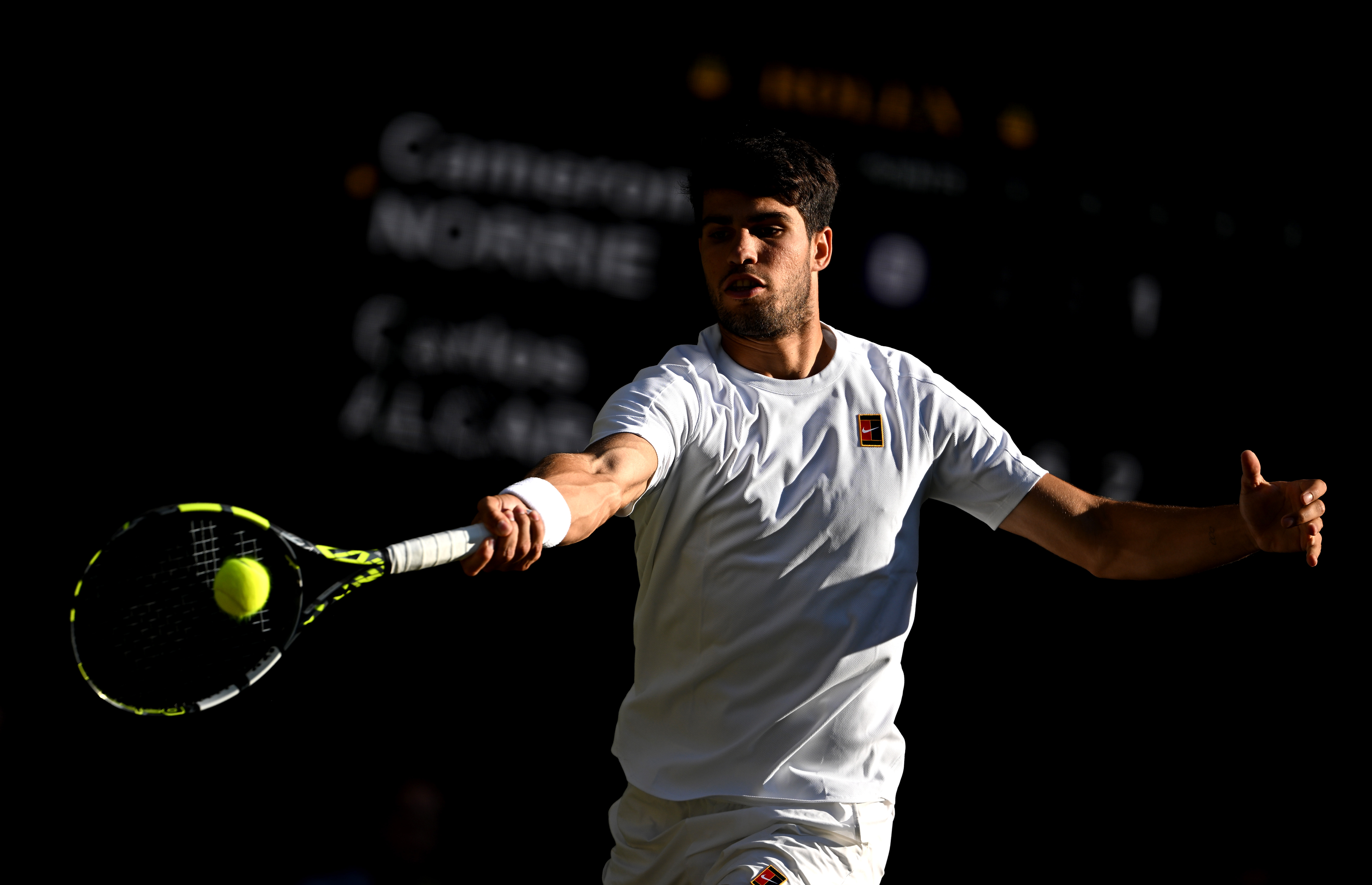 温网翻盘年终总决赛,阿尔卡拉斯惊艳四座 温网翻盘年终总决赛,阿尔卡拉斯惊艳四座