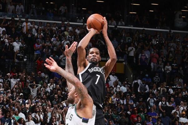 福建队碾压篮网，霍勒迪关键制胜