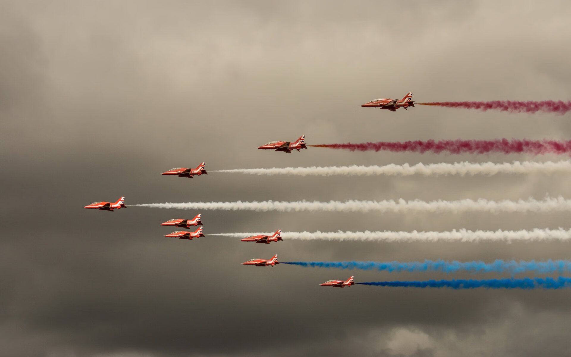 爱游戏-F1街道赛之夜，字母哥的跨界英雄时刻