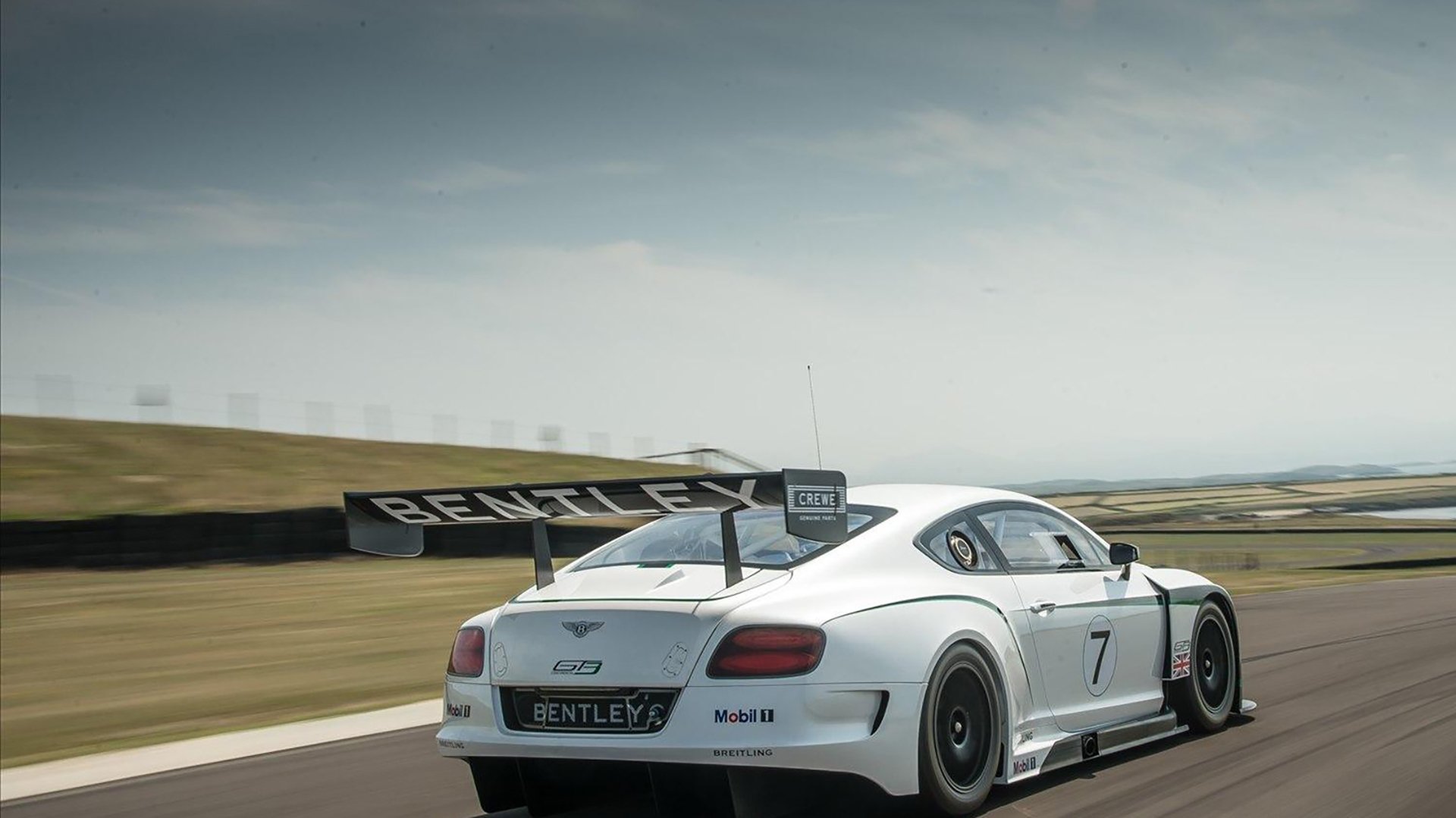 梦幻对决,本泽马爆发,拉齐奥正面击溃新西兰