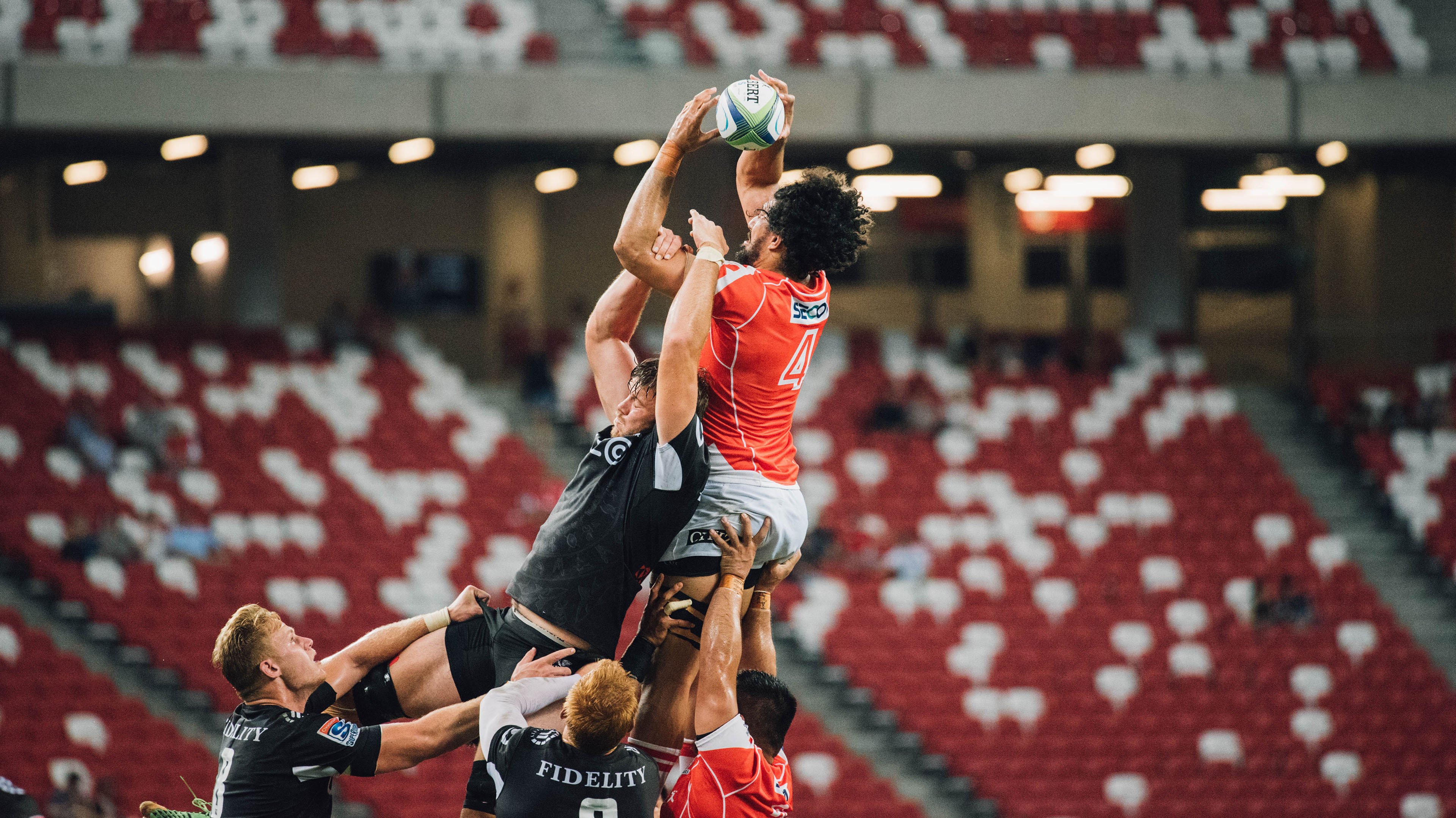 旧王失序，新神临世，玻利维亚的冷夜与三笘薰的火光