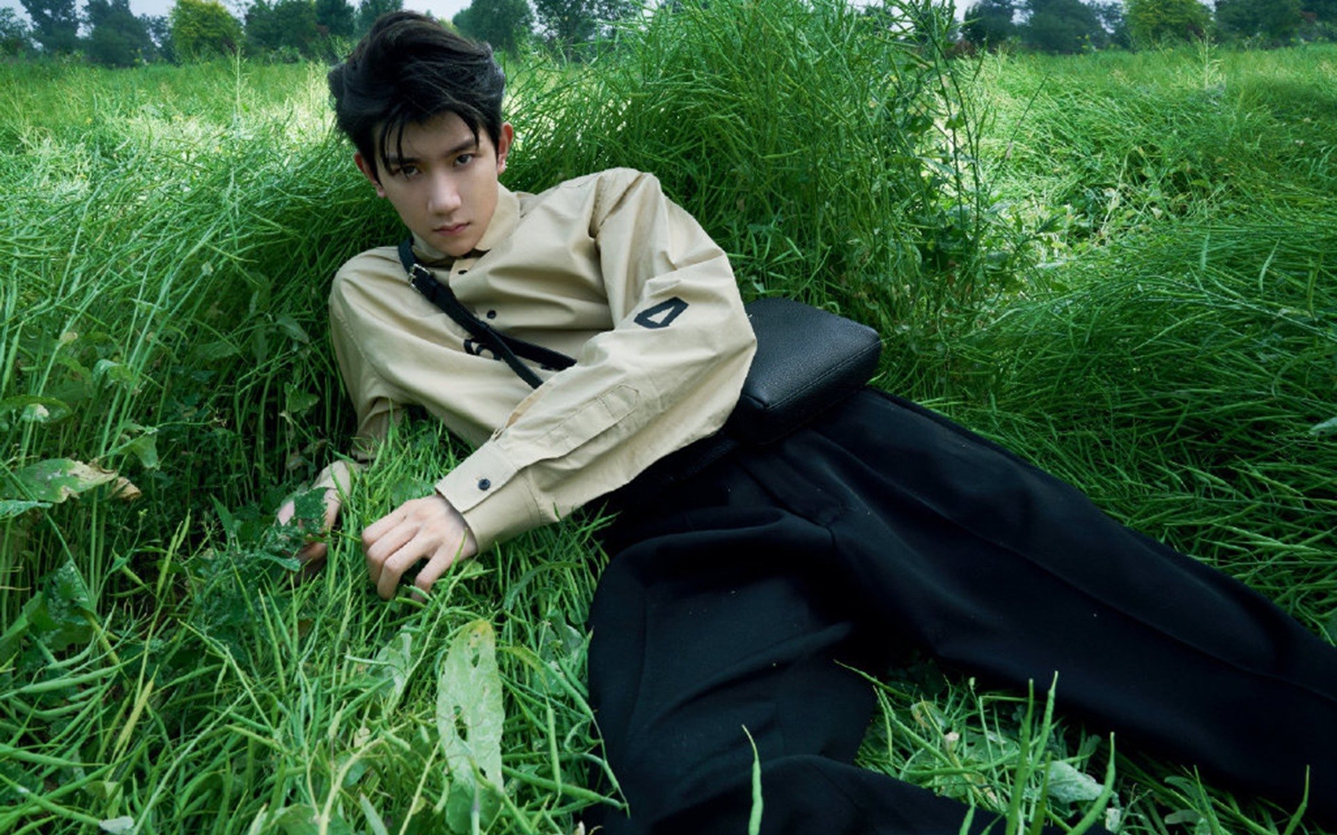 大舞台之光，当季后赛哨声响起，拉梅洛·鲍尔证明自己是为此而生