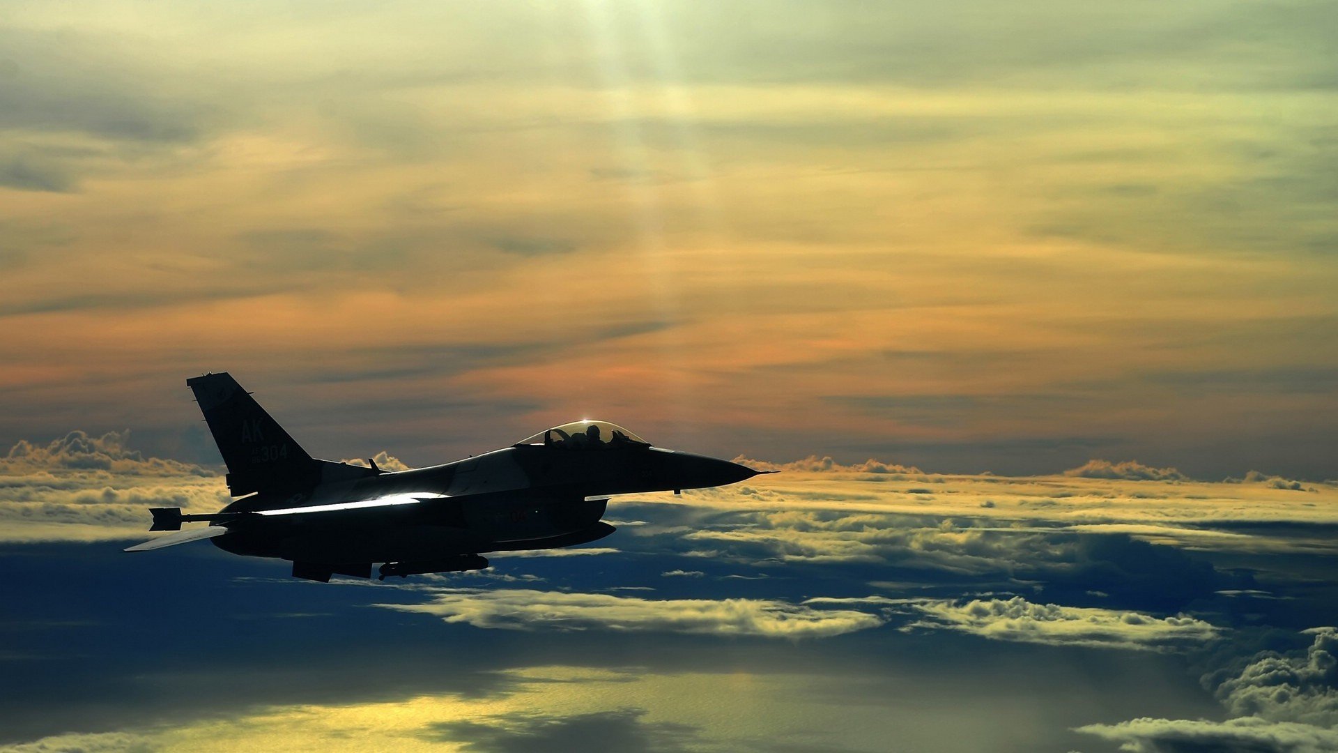 火箭双线冲击，F1银石决战与CBA速攻风暴