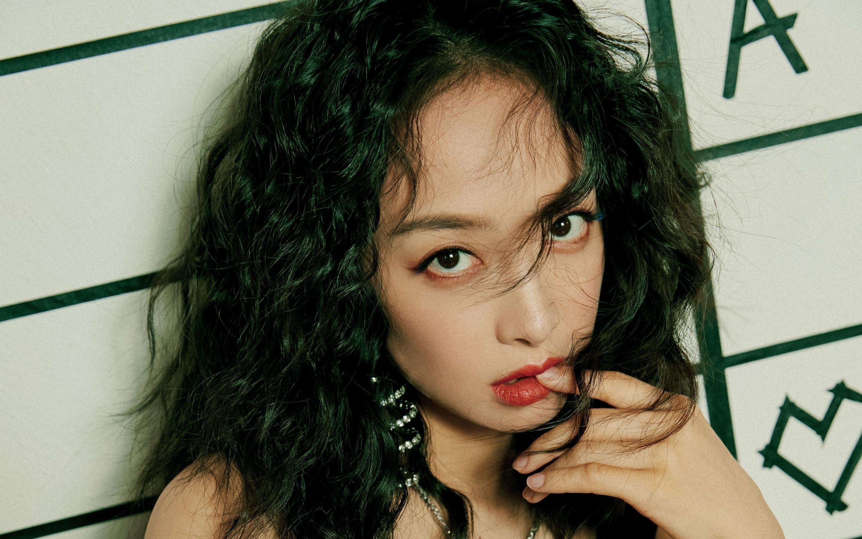 我为你设计了三个不同风格的标题,并提供了一篇完整的文章