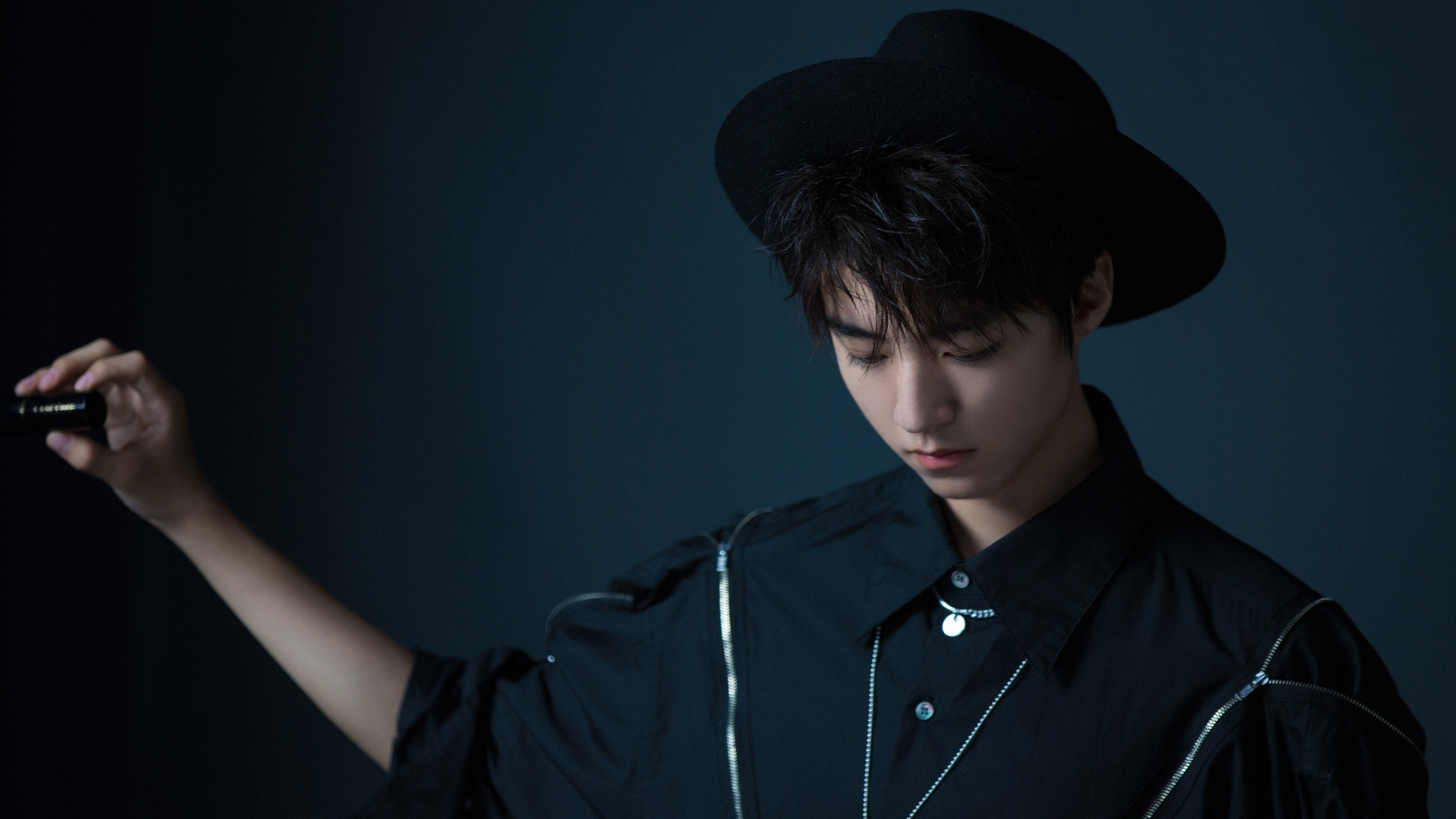 当布鲁克林的战术风暴撞上天山之墙，浓眉如何用一场比赛定义现代内线统治力