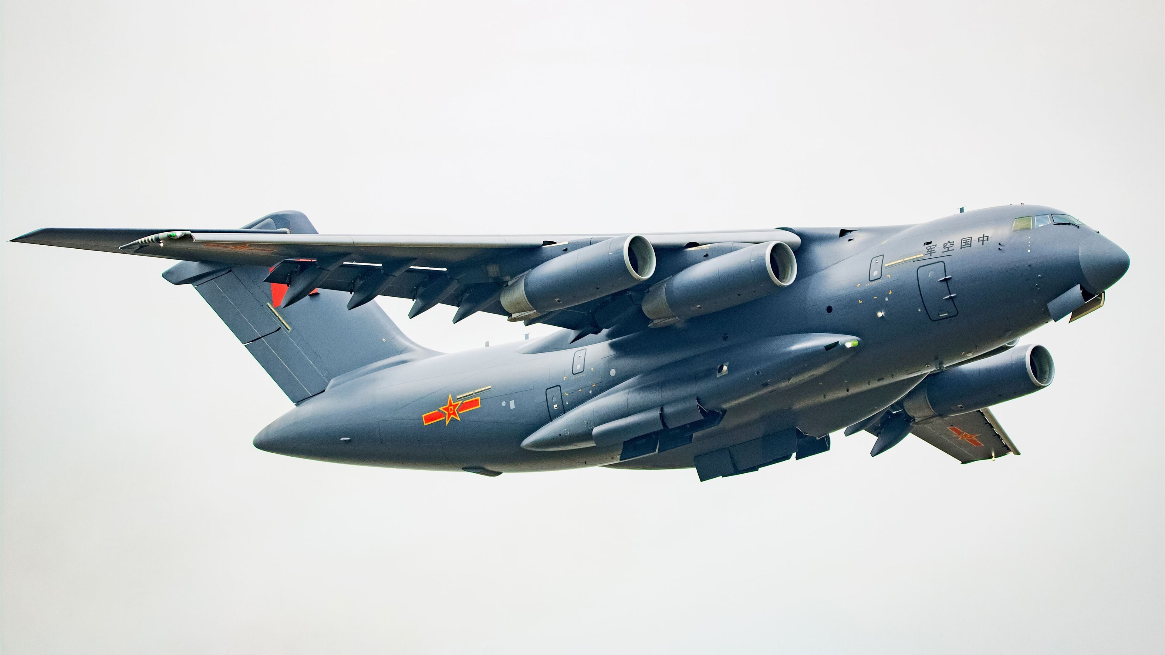 六十分钟的等待，最后一分钟的怒吼，卢卡库如何定义争冠的夜晚