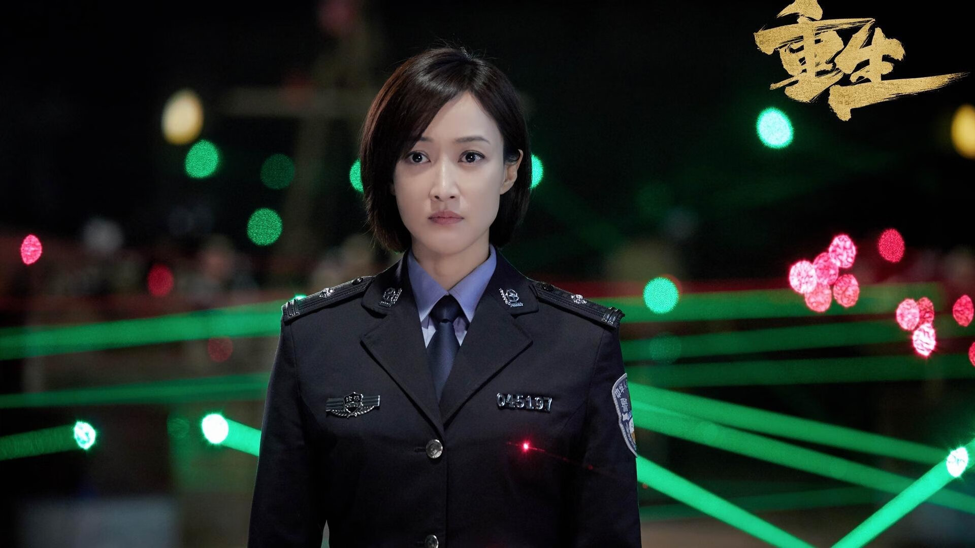 布克稳定输出拒掉线，鹈鹕编织罗网锁灰熊