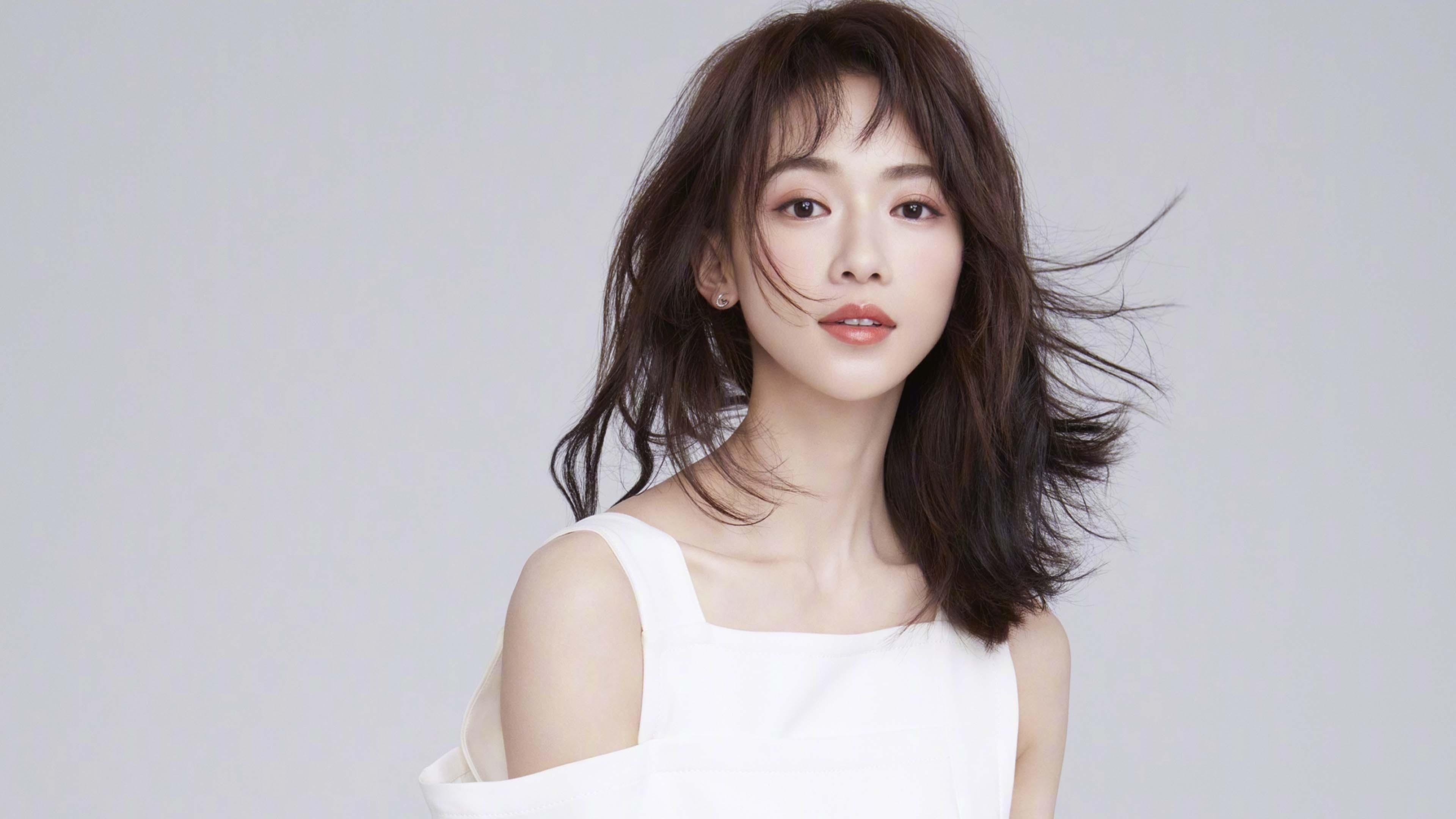 红色防线上的孤勇者，德容如何用一场沉默革命撕裂厄瓜多尔的南美铁幕